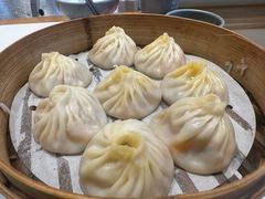 蟹粉小笼包-馋三尺蟹粉小笼(人民广场店)