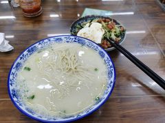 -雪琴面馆富安特色鱼汤面(城中花园店)