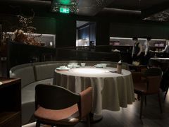 -左庭右院鲜牛肉火锅黑金店(陆家嘴中心店)