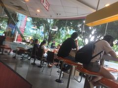 -麦当劳(十字街店)