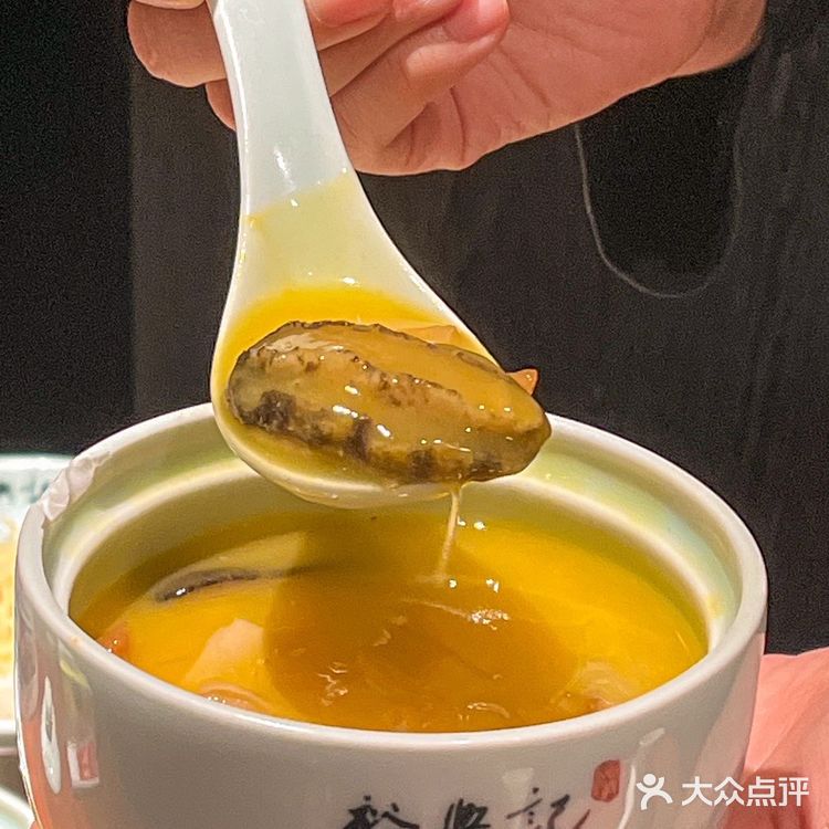 来上海旅游必吃的一碗蟹粉面🍜