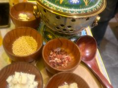 -沪上名羊天下•烤羊腿•东北烧烤•小龙虾(浦东直营总店)