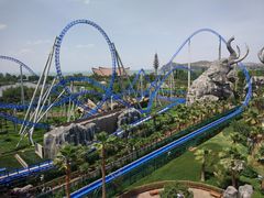 -七彩云南欢乐世界