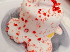 泥石流草莓蛋糕-随心小姐