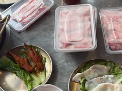 -罗二娘·鲜切牛自助火锅(罗湖东门步行街店)