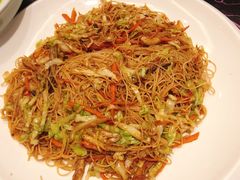 炒粉干-杭州海华满陇度假酒店