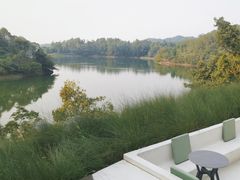 -华凌山庄·隐湖栖