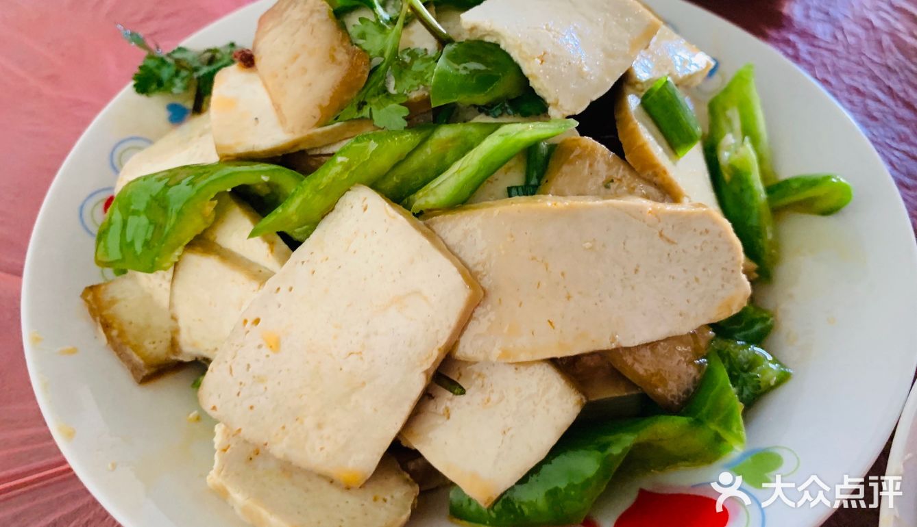 刚好有电子秤，一称，吓一跳，今年过春节体重一直在上升