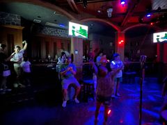 -K+全国连锁KTV(绿地缤纷天地店)