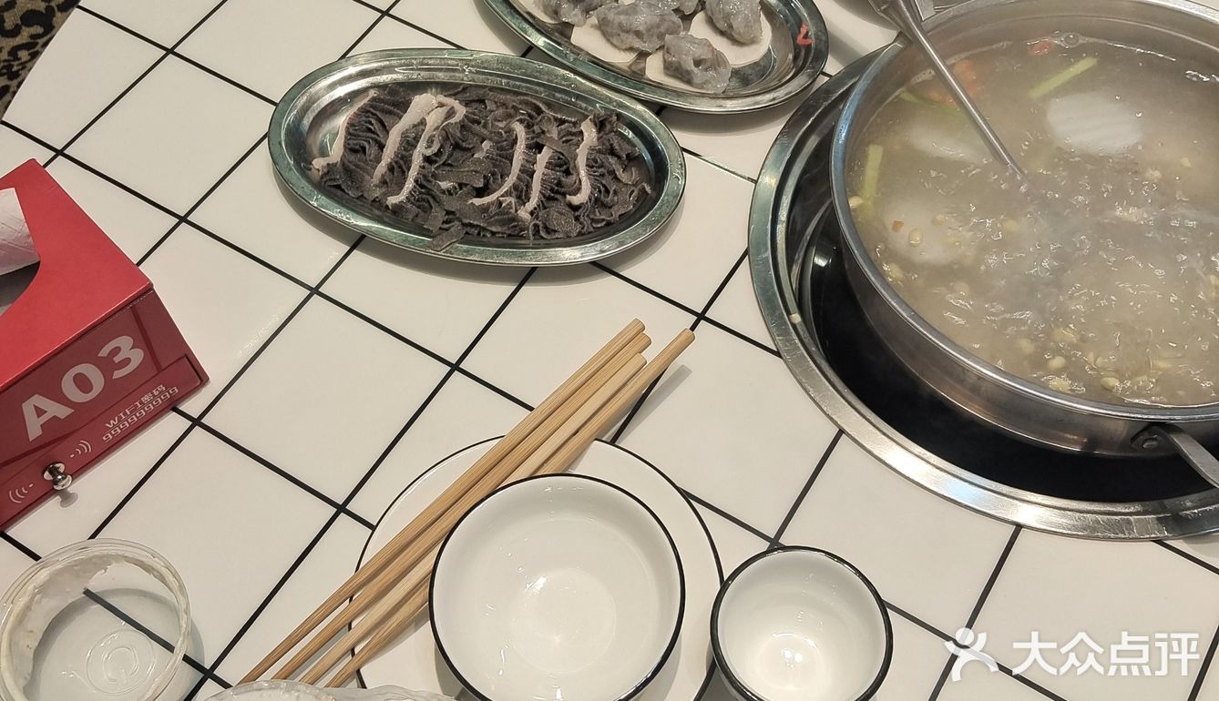 在九亩地牛肉火锅东圃店，开启了一场舌尖盛宴