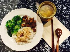 -蜗牛小馆醉乡民谣云南菜(惠新西里店)