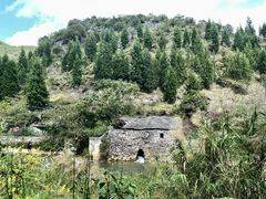 -高荡千年布依古寨旅游景区