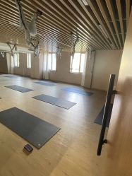 -酉嘉瑜伽YO+YOGA