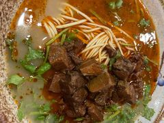 红烧牛肉面-金杨拉面王小吃面馆·牛三宝面·红烧牛肉粉