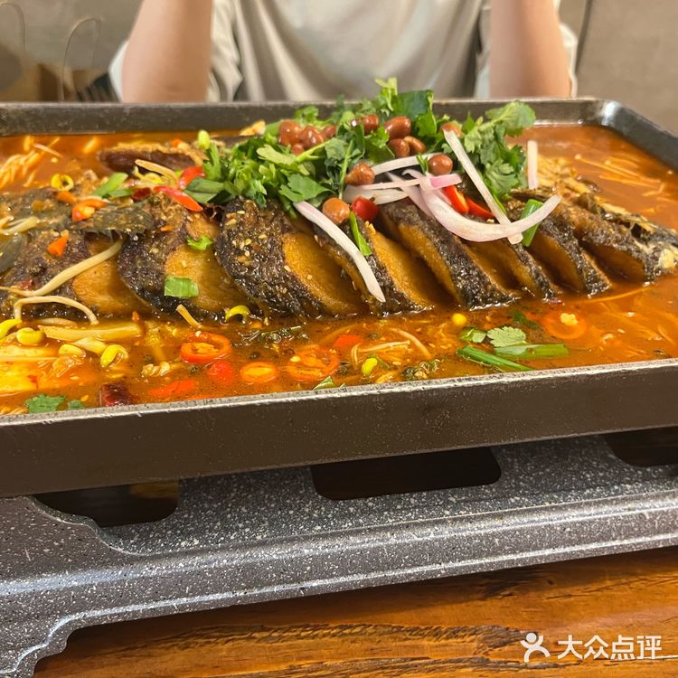 小丫头烤烤鱼🐟