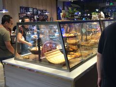 面包甜点陈列柜-巴黎贝甜(大宁国际商业广场店)