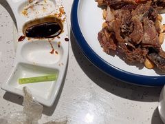 -三人行骨头王火锅(长寿店)