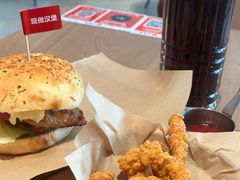 -必胜客(港汇店)