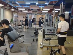 -奇迹健身金茂汇店