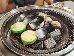 -围炉肉舍•炭烤活鳗•丹东海鲜烤肉(步行街店)