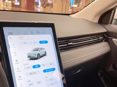 -小鹏汽车(北京龙湖长楹天街销售中心)