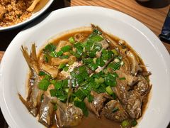 家烧杂鱼-小厨师·二十年沈家门小海鲜(百井坊巷店)