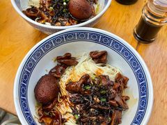 -沪西老弄堂面馆(定西路店)