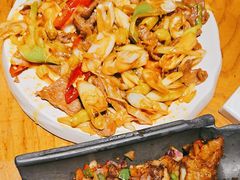 -隔壁老王·家常云南菜(花巷店)