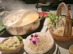 -椰子湾·海南火锅·糟粕醋·椰子鸡(正大广场店)