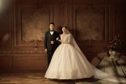 点击看大图 -苏雅影像蒙古婚纱摄影工作室