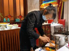 -泓炙颐凤鲜海鲜火锅料理(桐乡店)