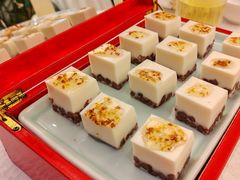 -品海楼·大连海胆锅贴馆(东港店)