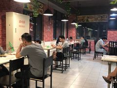 大堂-马记烧烤(曲沃路店)