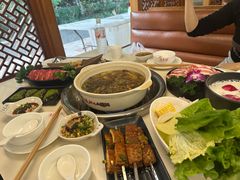 -土连锅·现熬养生汤锅(梁家巷店)