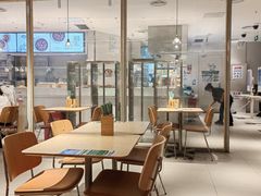 -老乡鸡(上海白玉兰广场店)