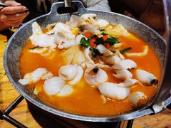 -老滇山寨•云南特色菜•地方菜•民族风情歌舞表演(金碧店)