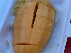 -芒果糯米饭摊子