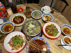 -冯烫烫跷脚牛肉·川菜小馆(武胜西街店)