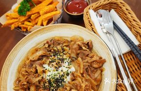 Hot Spring Egg Beef Donburi