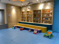 -蓝旗亲子游泳(范湖万达广场店)