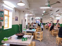 大堂-石灰市老火锅(北滨路店)