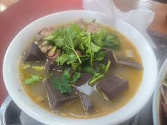 -春雨羊汤店(广开四马路总店)