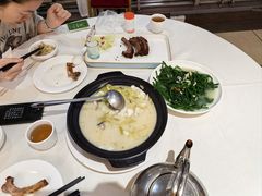 -品香菜馆(旗峰路中侨大厦店)
