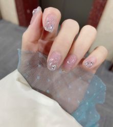 -悦指间美甲美睫