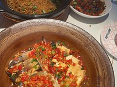 -阿瓦山寨·湘菜现炒·剁椒鱼头王(咸阳总店)