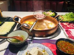 吊龙-牛村来人潮汕牛肉火锅(西单店)
