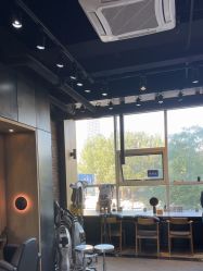 -韩国李知恩形象设计