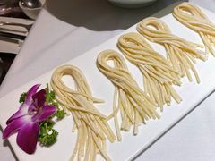 手擀面-泓炙颐凤鲜海鲜火锅料理(桐乡店)
