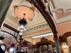 -Majestic Café