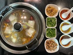 -丫丫汤膳打边炉(宏府408坊店)